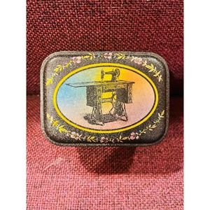 Vintage Singer sewing tin container with old buttons